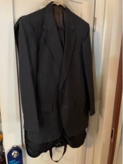 Men’s grey suit