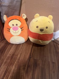 Disney Winnie the Pooh & Tigger  Squish Mellow