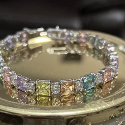 Gemstone bracelet 