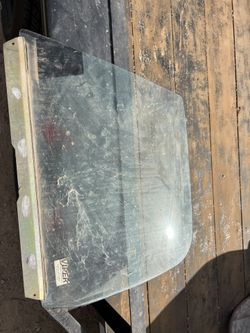 3 Car Windows