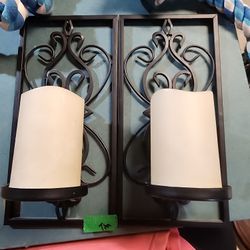 Pair if Metal Wall candles 🕯 
6"w x 12"h x 4.5"d 
Battery powered with timer/on/off