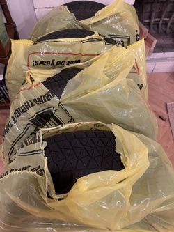 4 Bridgestone Blizzak DM-V2 225 /55 R19 set of tires (4 tires)