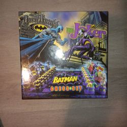 Batman (Chess Set)