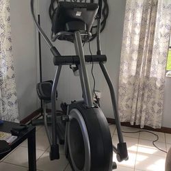 AIRGLIDE 7I ELLIPTICAL