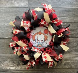 Pennywise-IT Wreath/Indoor-Outdoor Wall Art/Front door decor/Halloween