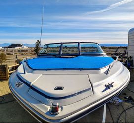 Sea Ray 210 Open Bow