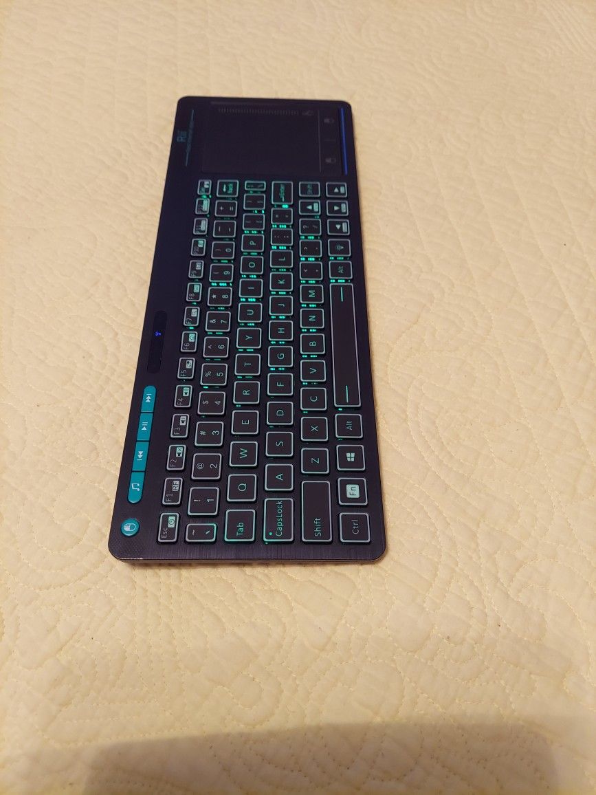 Rii Model :RT518 Mini Wireless Keyboard/ Keyboard Backlight..