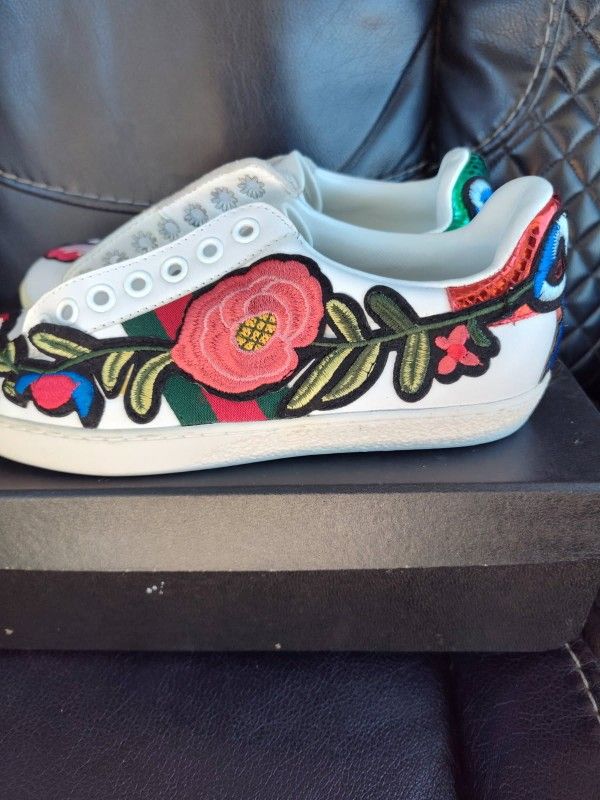 Gucci ace floral embroidered Women's sneakers
