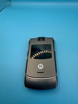 Motorola RAZR V3 Flip Phone