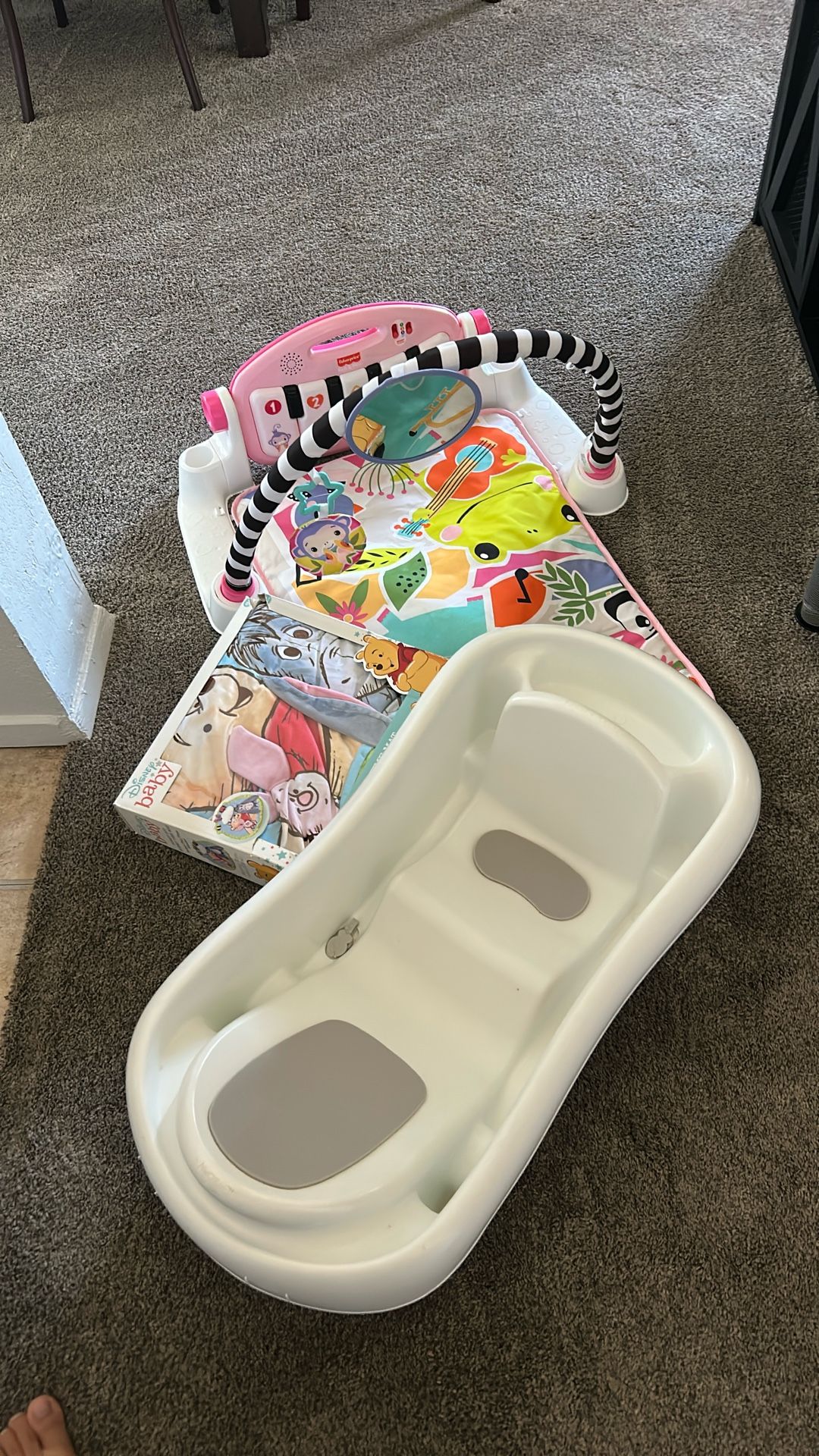 Baby Tub & Toys