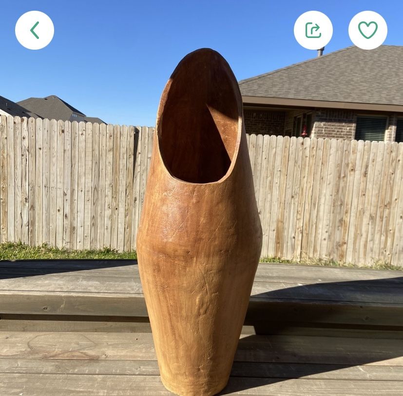 CLAY VASE