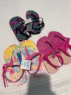 3 Pairs Kids  Sandals Size L (9/10)