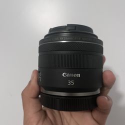 Canon 35mm RF Macro Lens