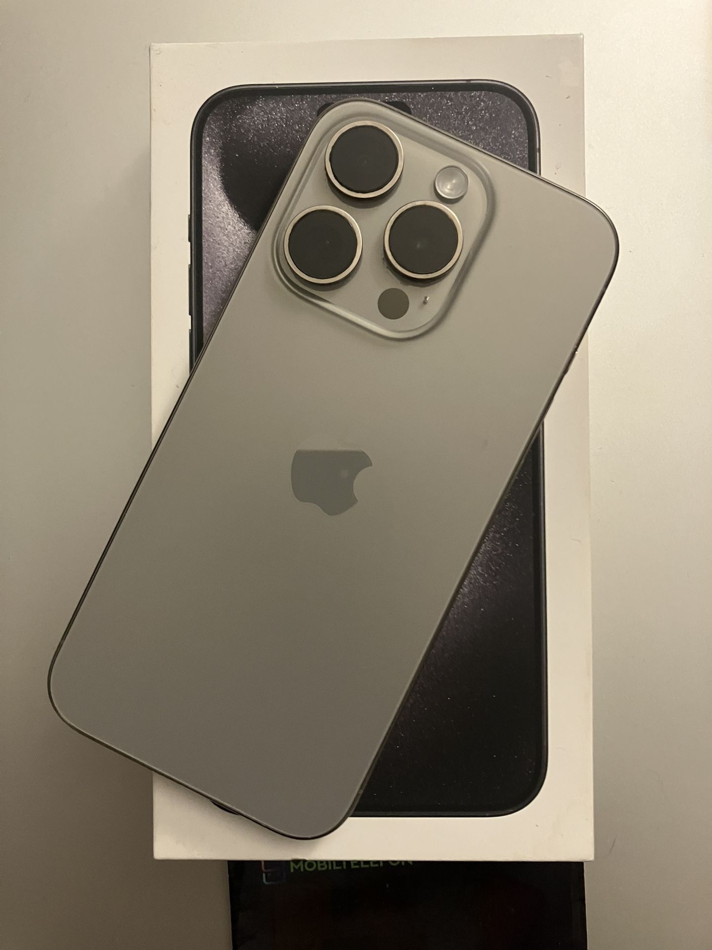 Iphone 15 Pro 256GB ANY CARRIER NATURAL TITANIUM 