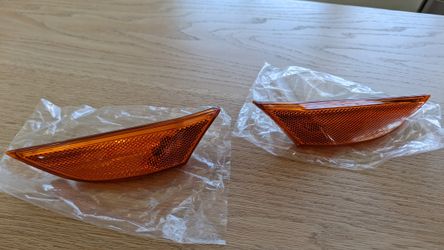 Porsche 911 (2012-2016) Side Marker Lights - Genuine OEM