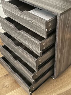 LIKE NEW 5-drawer unit for office use