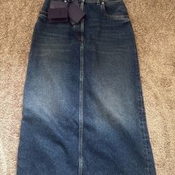 Prada skirt size small
