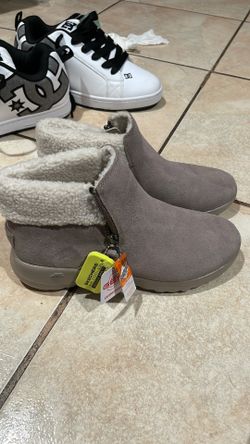 sketchers boots