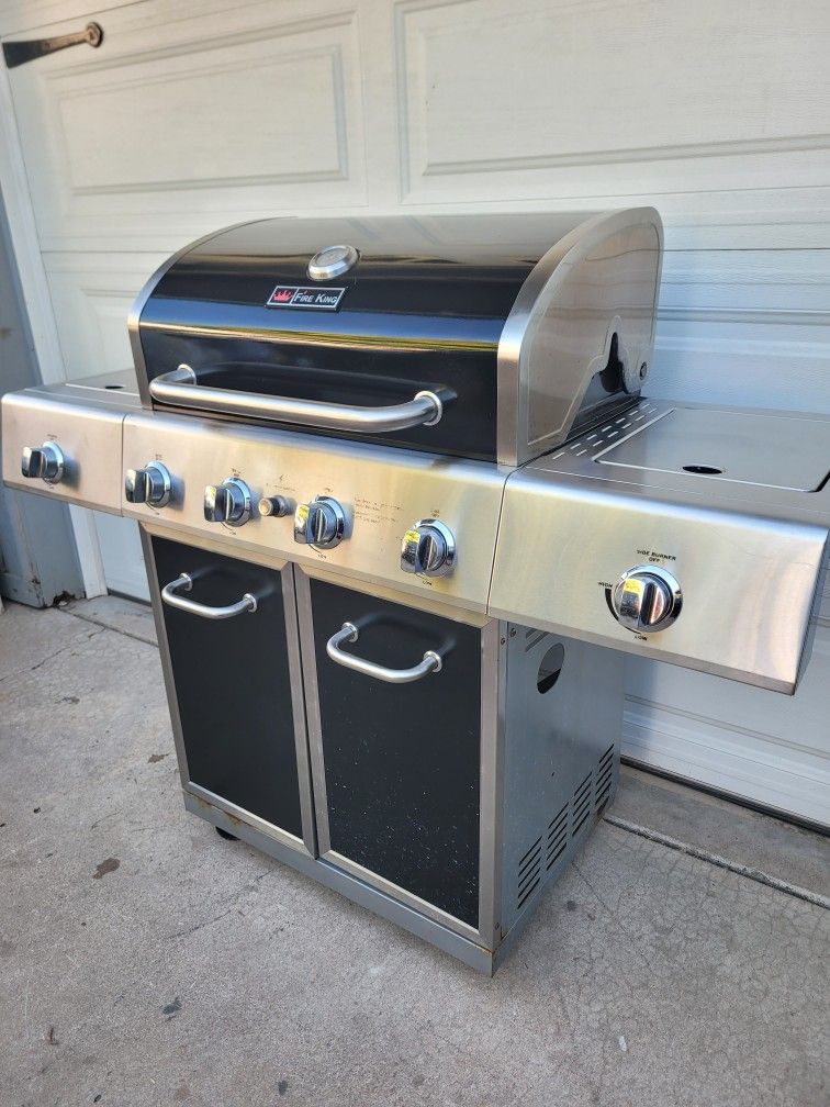 Fire King Gas BBQ-Grill/ Asador
