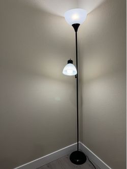 Floor lamp