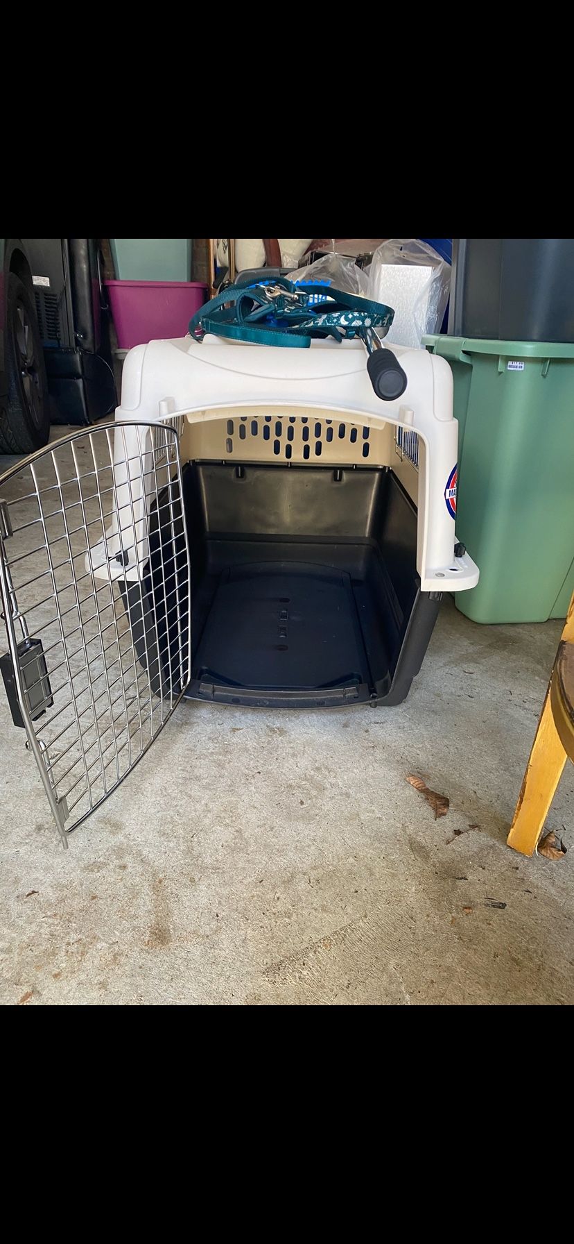 Animal carrier
