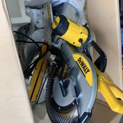 DEWALT 15 Amp Corded 12 in. Double Bevel Sliding Compound Miter Saw, Blade Wrench and Material Clamp
