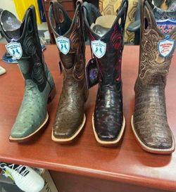 Nuevas botas vaqueras de piel original