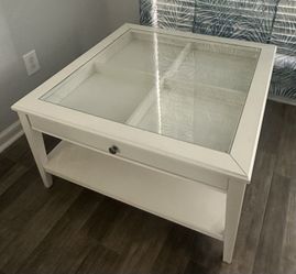 White Coffee table