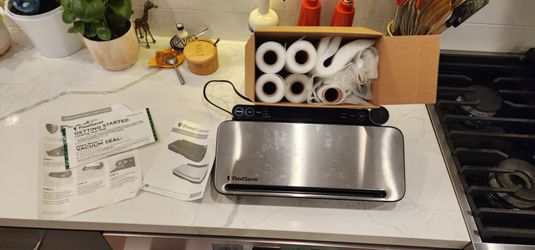 FoodSaver Vacuum Sealer + Bags