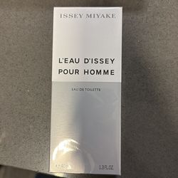 ISSEY MIYAKE