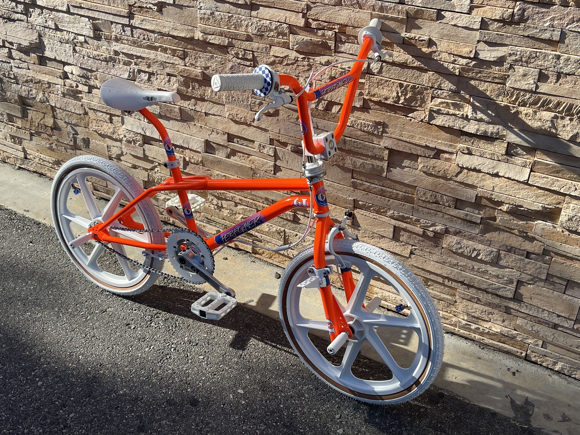 87 GT Performer Freestyle BMX Bike - Dayglo Orange