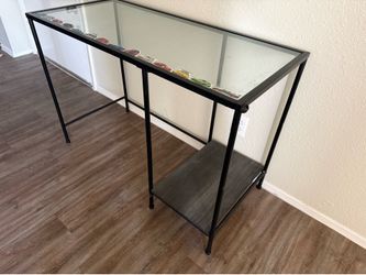 Gaming table