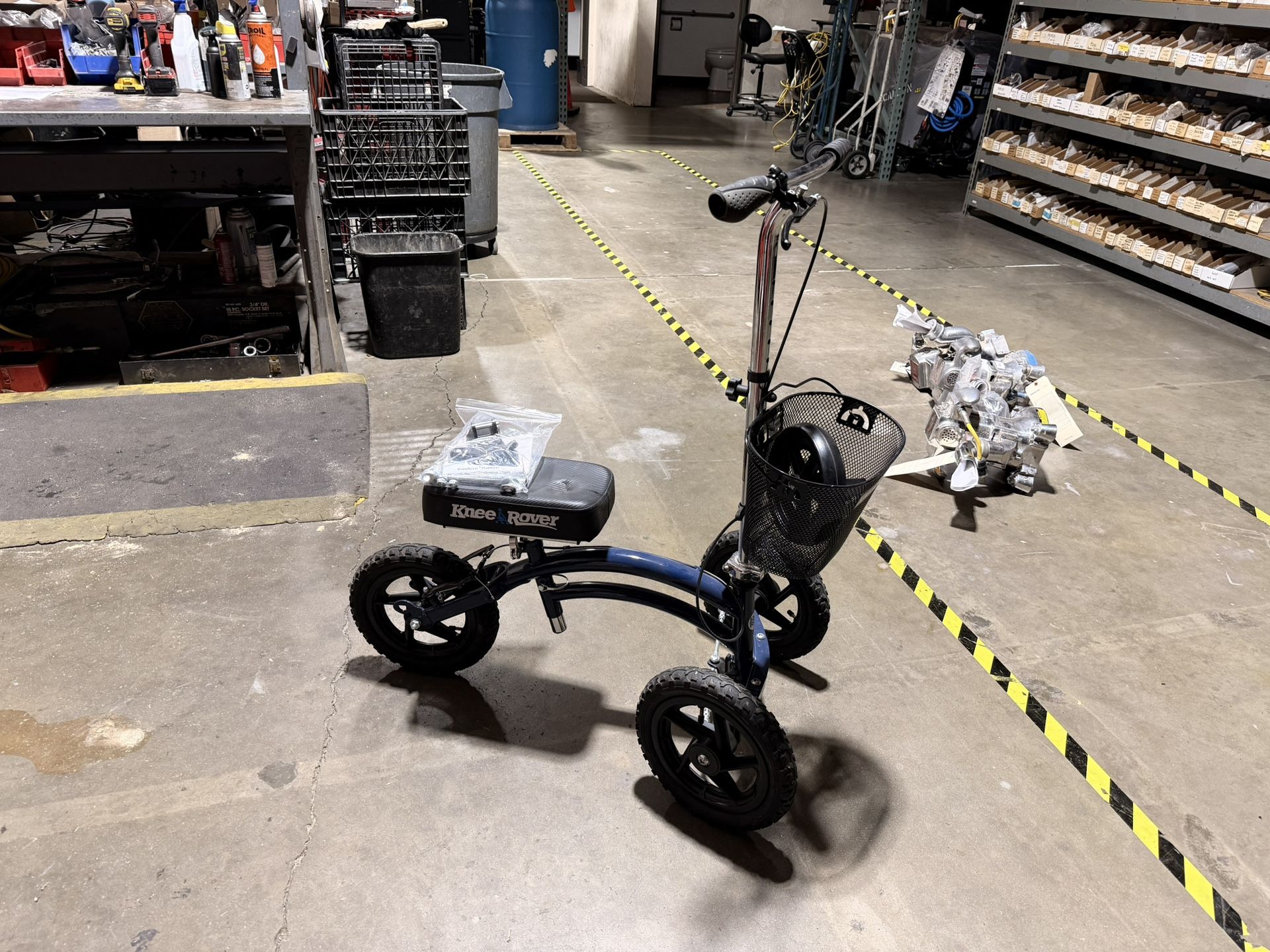 KneeRover Knee Scooter