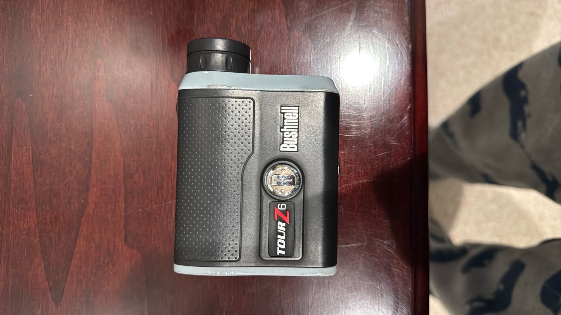 Bushnell Range Finder. Tour Z6