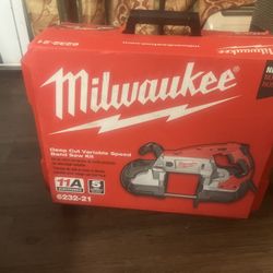 Milwaukee Bandsaw Combo Kit