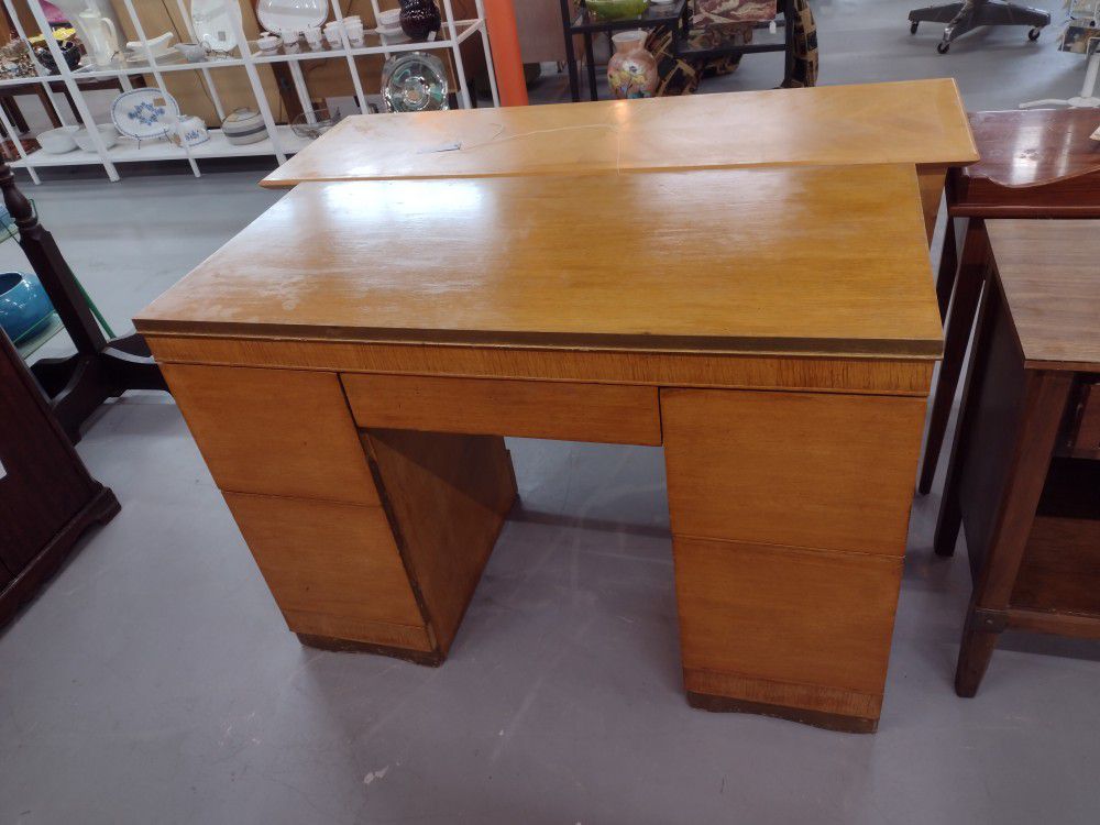 SALE $85  Solid Wood Deco 5 Drawer Desk
