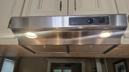GE Profile vent hood