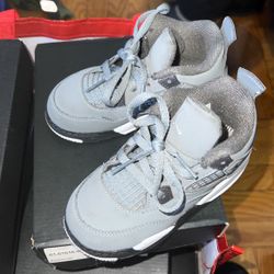 Jordan retro 4 shop brooklyn