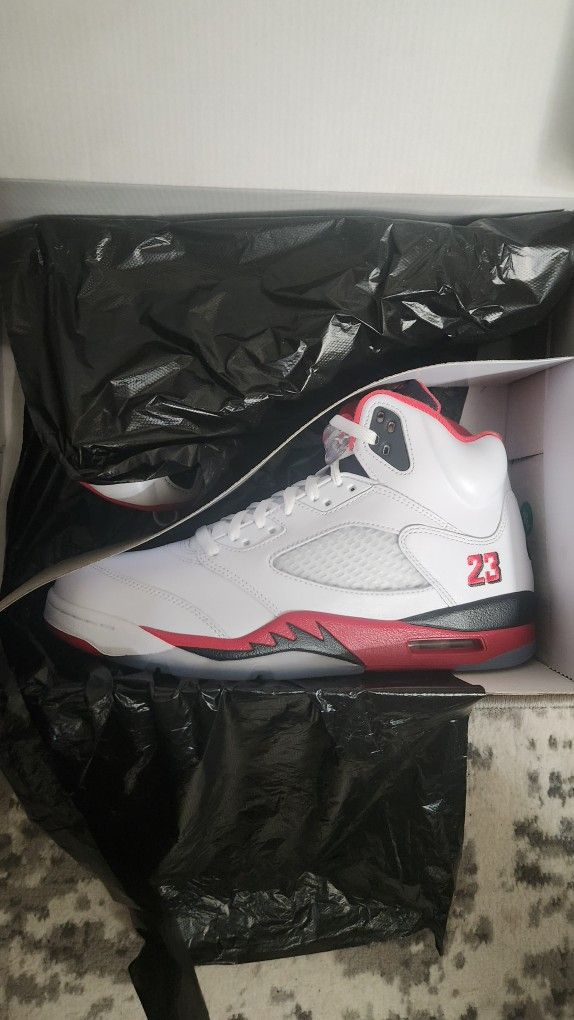 Jordan 5 Fire Red Size 11 DS