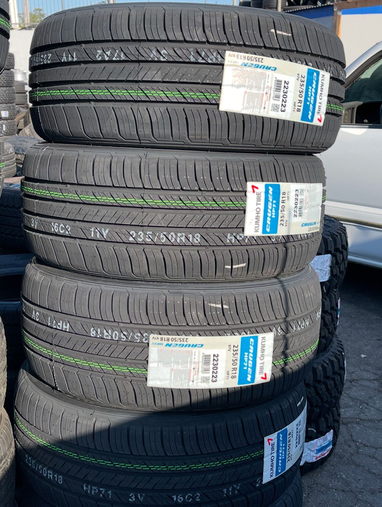 New Kumho 235/50R18 Tires