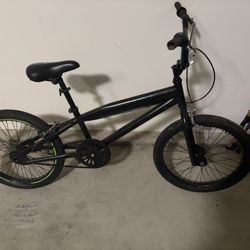 Mongoose bmx bike, 20 inch