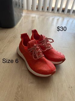 Women's shoes