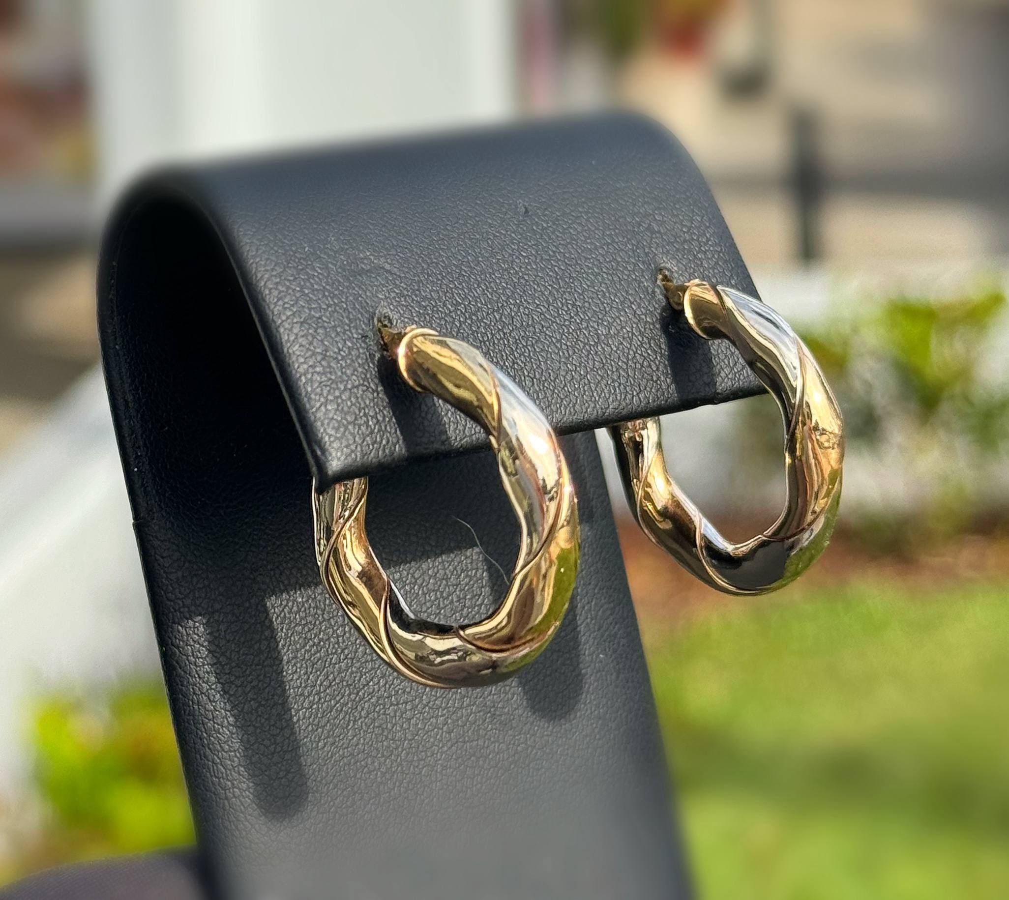 Jewelry 14k hollow yellow gold round two tone twisted hoop earrings 4.60g