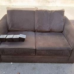 Chocolate brown couch and loveseat set