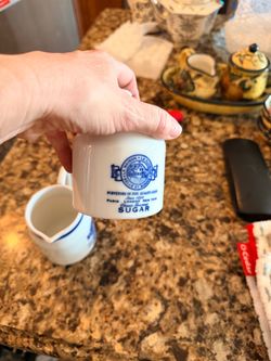 vintage La Maison porcelain collection by Roshco Inc.