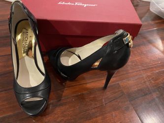 Michael Kors Black Heels – Size 5 (9.9/10 Like New)