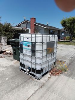 Blue Def container 330 gallons