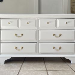 beautiful dresser