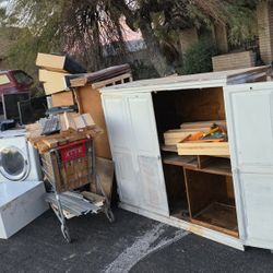 Free Stuff. Curb Alert. 