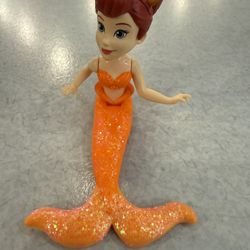 Disney Hasbro The Little Mermaid Attina Mini Doll Figurine Glitter Tail